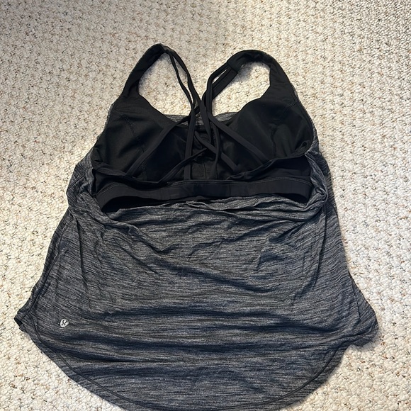 Lululemon work out tank with built in bra - Picture 1 of 2
